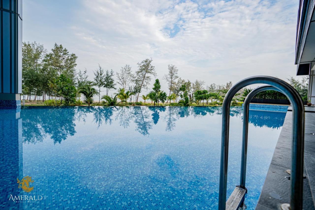Amerald Resort Hotel Desaru Pengerang Exterior photo