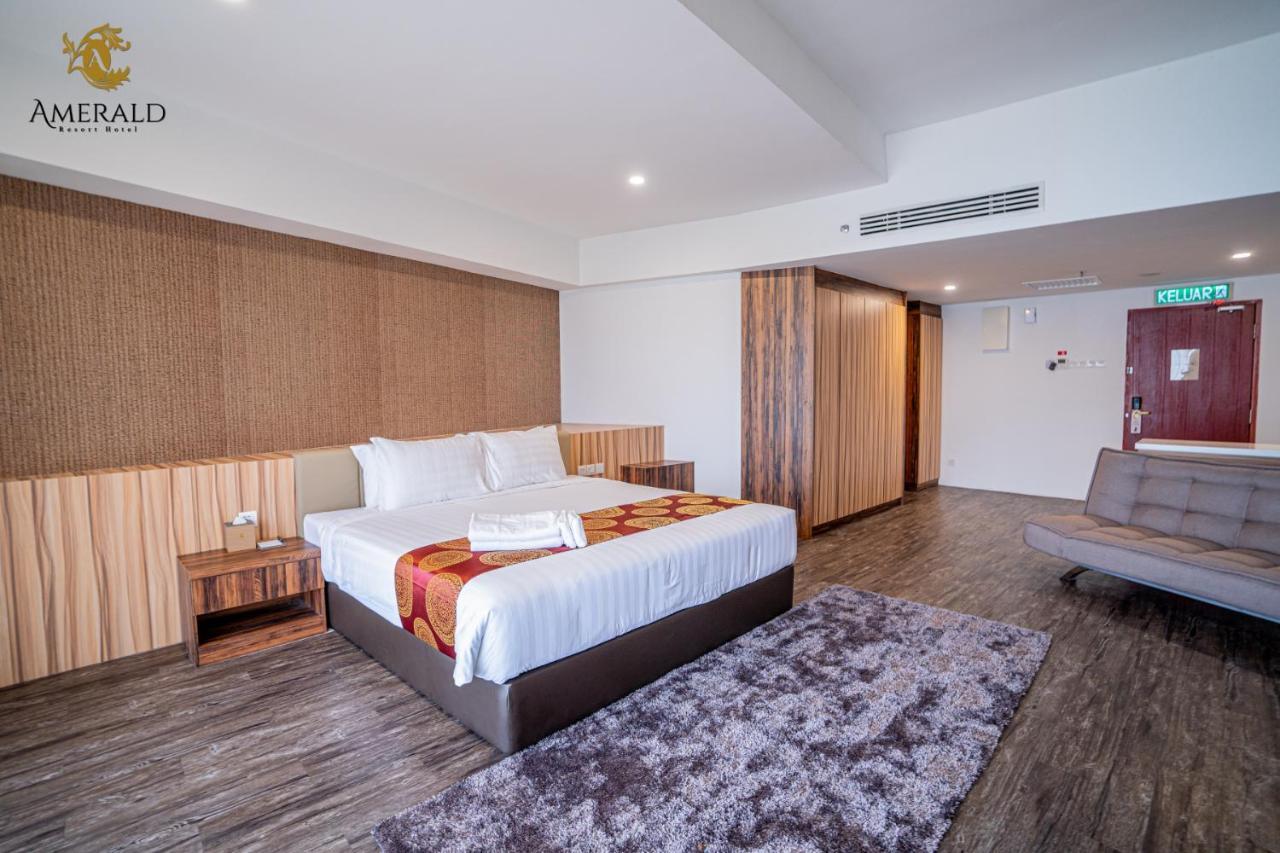 Amerald Resort Hotel Desaru Pengerang Exterior photo
